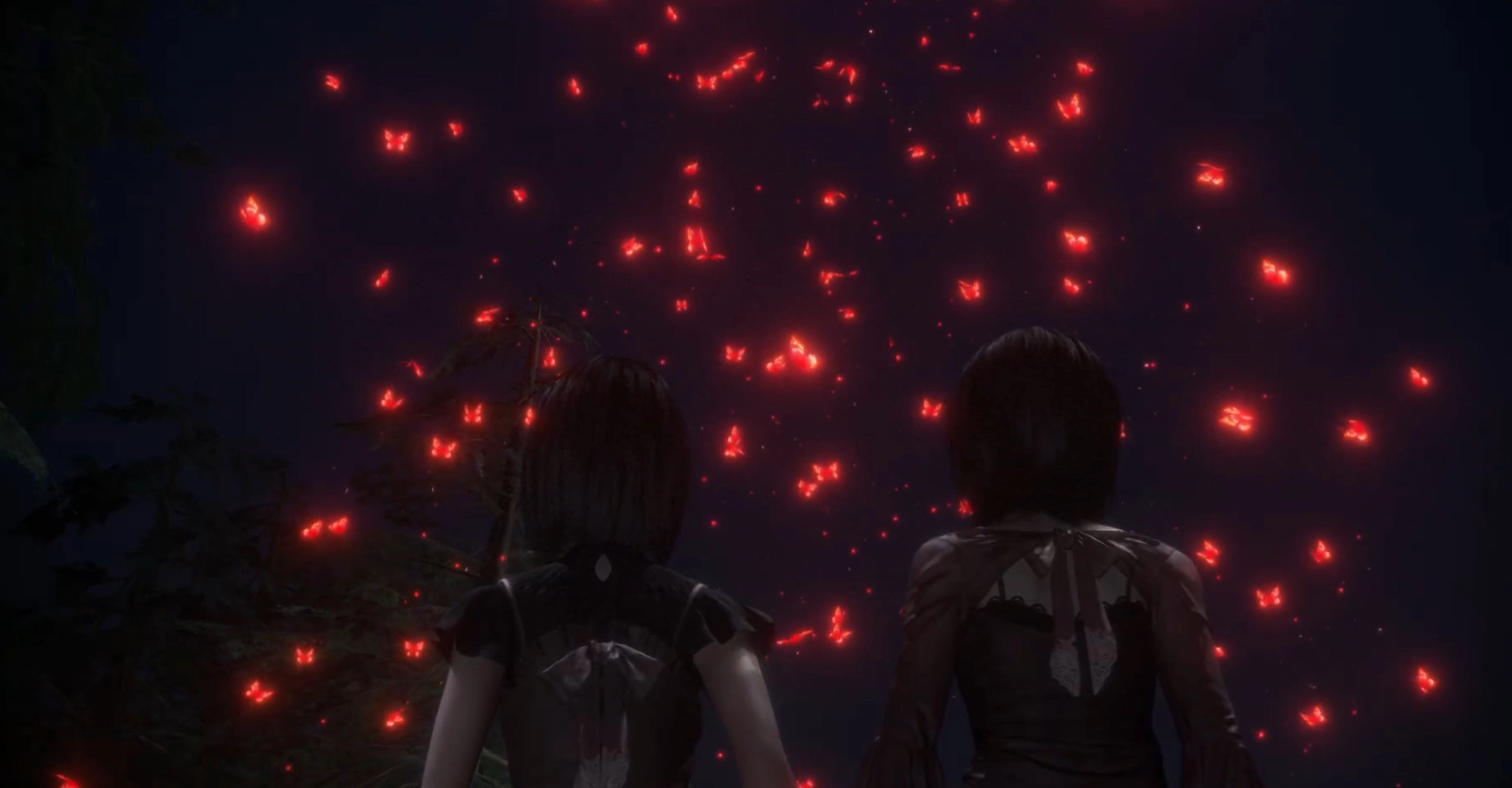 兩人最後手牽手，看著滿天飛舞的紅蝶